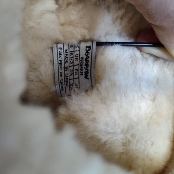 Bearpaw Suede Upper Sheepskin Wool Lining 608W-Emma Short US 8 Boots TPR Outsole - Picture 9 of 9